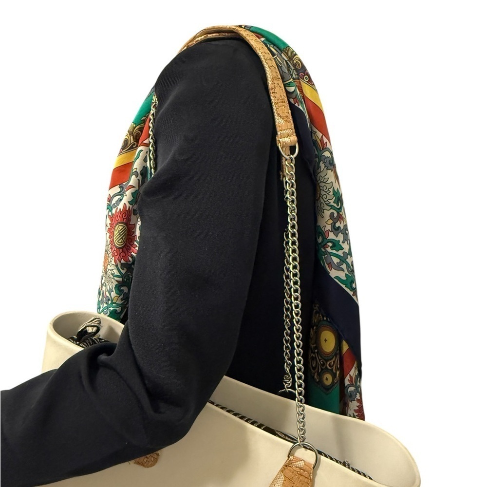 Obag white off Tote with Chain Straps - Picture 5 of 12
